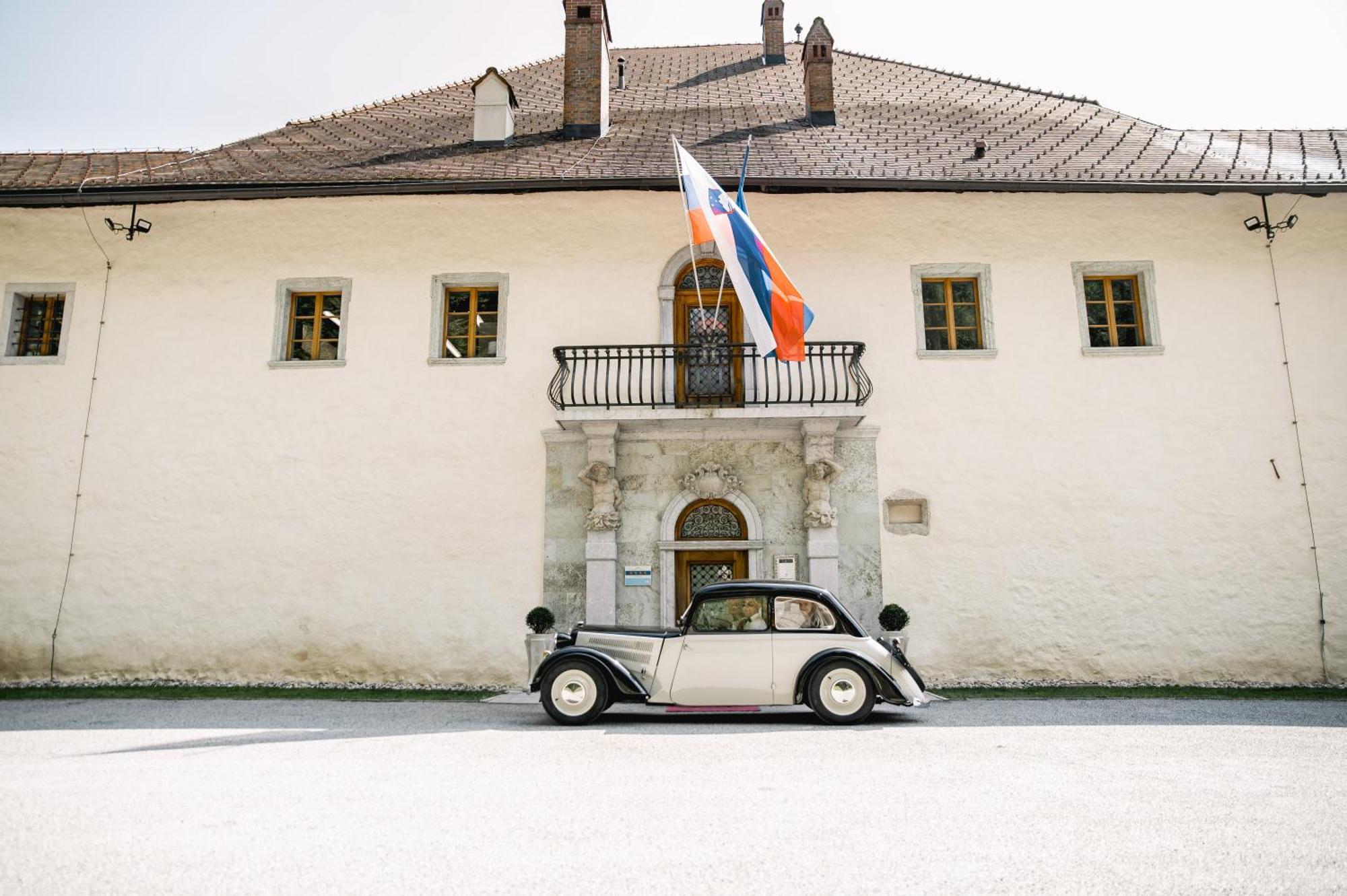 Grad Strmol Villa Cerklje na Gorenjskem Bagian luar foto